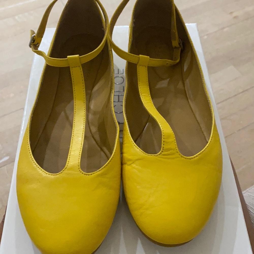 Super cute flats